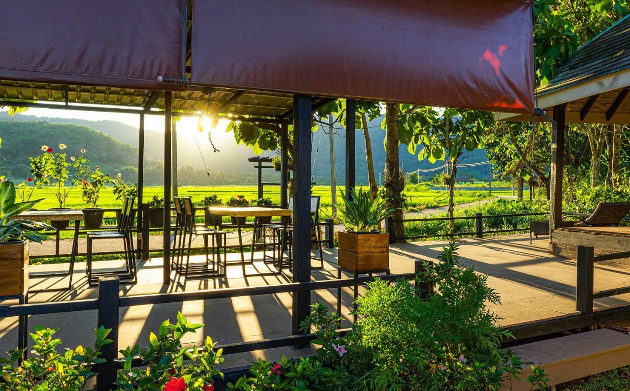 Hotel Baan Sin Suk Chiang Rai Exterior foto